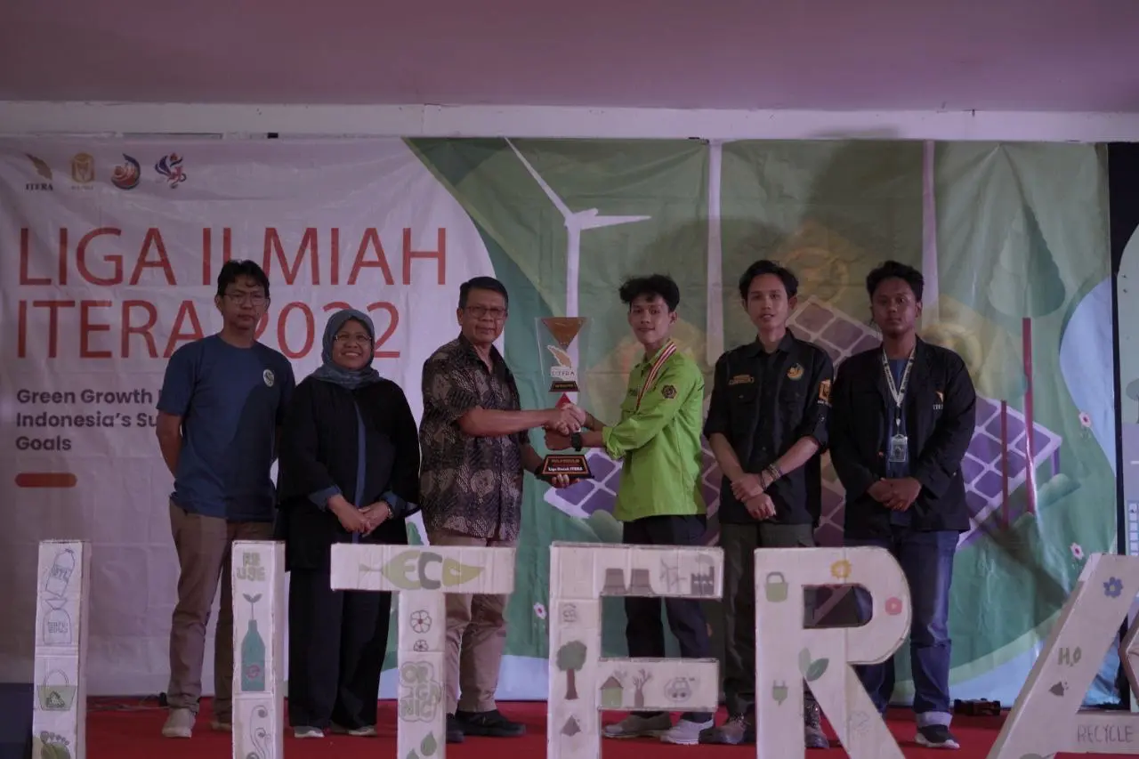 Read more about the article Mahasiswa Teknologi Pangan Raih Juara Umum  LITERA Tahun 2022